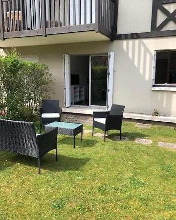 Magnifique 2P en Rez-de-jardin orienté SUD à 2 pas de la plage Cabourg Extérieur photo